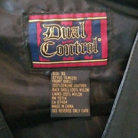 Leather Biker / Dress Vest XL  great condition black like new - Picture 4 of 7